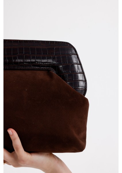 Kadın Acı Kahve Kroko Desen Deri Detaylı Süet Clutch El Çantası