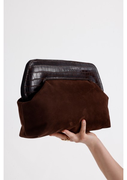 Kadın Acı Kahve Kroko Desen Deri Detaylı Süet Clutch El Çantası