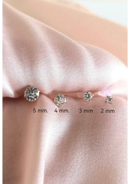 Zirkon Taşlı Bioplast Piercing-Gold Taş Çapı 4 Mm-Dudak,helix,tragus,helix Foward,flat-1 Adet fiyatları