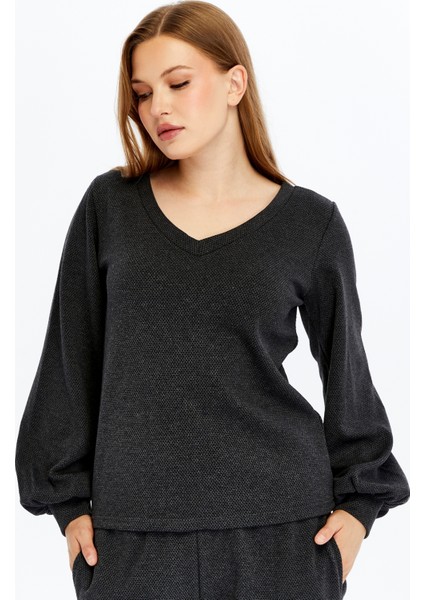 Kadın Dokulu V Yaka Bluz fiyatları