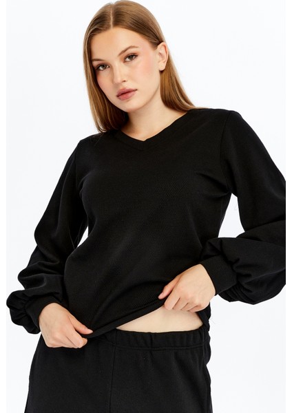 Kadın Dokulu V Yaka Bluz fırsatları
