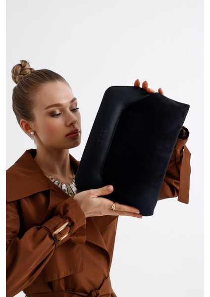 Kadın Siyah Deri Detaylı Süet Clutch El Çantası fırsatları
