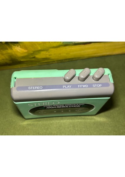 Popart 1980 Ler Stereo Walkman - Kulaklığı ile Birlikte Çalışır Durumda - Yeşil Renk modelleri