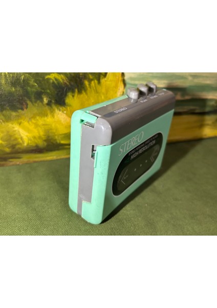 Popart 1980 Ler Stereo Walkman - Kulaklığı ile Birlikte Çalışır Durumda - Yeşil Renk fırsatları