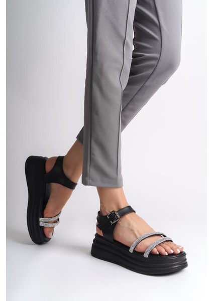 Jet-Zlohe Kalın Tokalı Taşlı Şeritli Ortopedik Taban Kadın Sandalet Cst - Siyah fiyatları