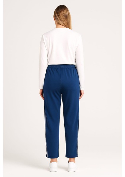 Kadın Büyük Beden Indigo Bel Lastikli, Biye Detaylı, Paça Minik Yırtmaçlı Cepli Eşofman Alt 65N39149 modelleri