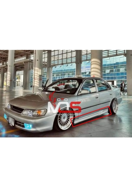 Toyota Corolla Custom Marşpiyel Sağ Sol Takım Fiberglass Boyasız