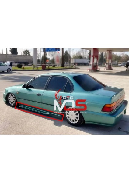 Toyota Corolla Custom Marşpiyel Sağ Sol Takım Fiberglass Boyasız modelleri