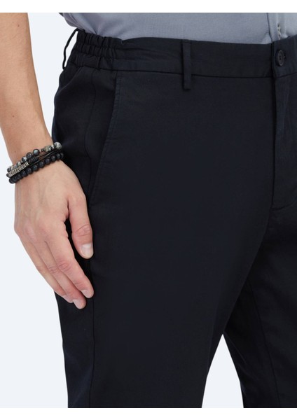 Siyah Dokuma Jogging Fit Casual Pamuk Karışımlı Pantolon fırsatları