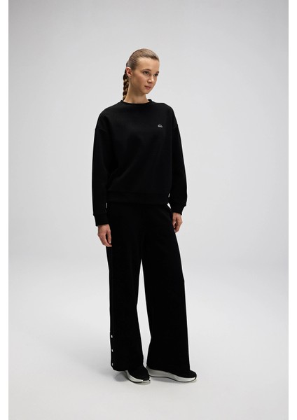 Pamuklu Regular Fit Bisiklet Yaka Logolu Sweat Bayan Sweat EF540 modelleri