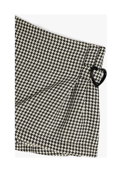 Şort Etek Kalp Toka Detaylı Beli Lastikli