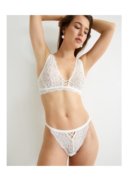 Dantelli Tül String Külot