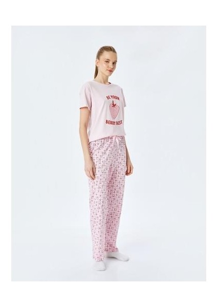 Çilek Baskılı Kısa Kollu Pamuklu Pijama Takımı