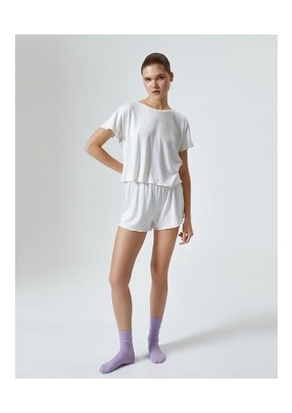 Şortlu Pijama Takımı Puantiyeli Fitilli Kısa Kollu Viskon