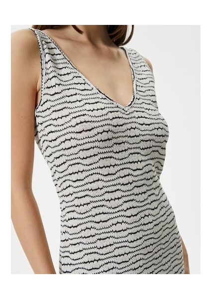 Midi Elbise V Yaka Askılı Dokulu