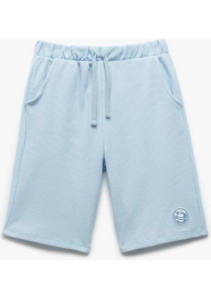 Beli Bağcıklı Cep ve Aplike Detaylı Dokulu Pamuklu Şort fırsatları