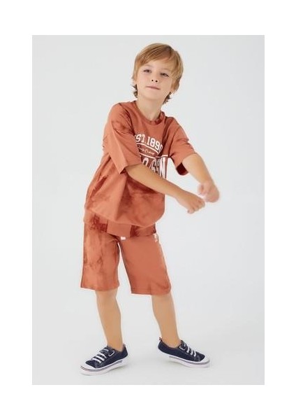 Written In White Bold Kahverengi Erkek Çocuk Bermuda Takım