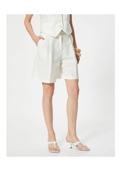 4SAK40349PW 001 Kırık Beyaz Kadın Dokuma Sort