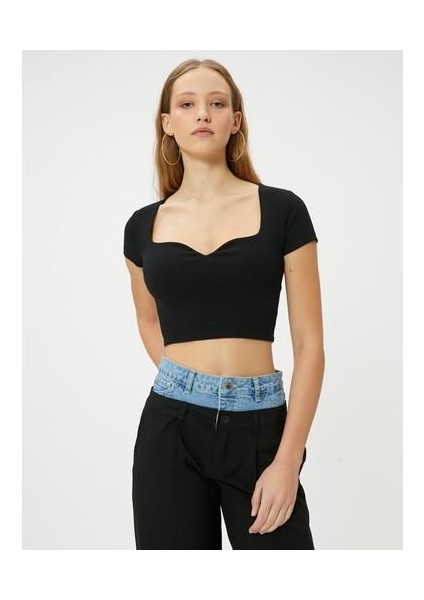 Kalp Yaka Crop Tişört Ribanalı Kısa Kollu Slim Fit