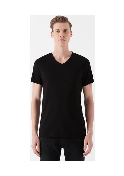 Erkek V Yaka Streç Siyah Basic Tişört 061748-900