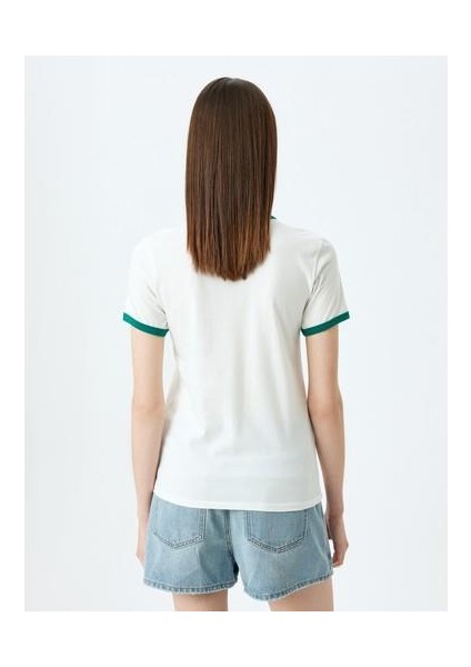 Kolej Baskılı Biyeli Kısa Kollu Bisiklet Yaka Tişört