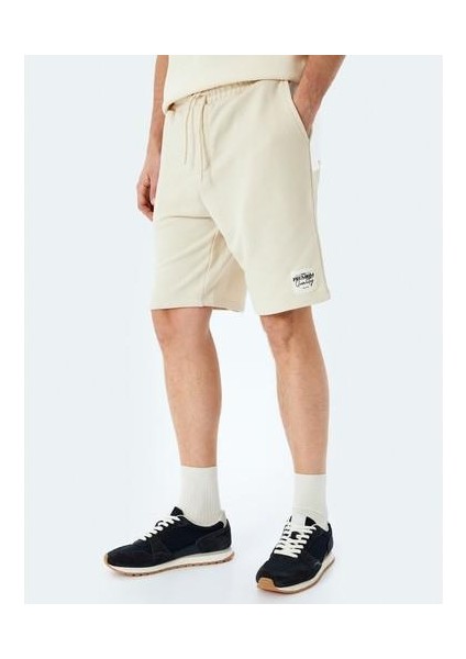 Cepli Etiket Detaylı Pamuk Karışımlı Beli Bağcıklı Şort