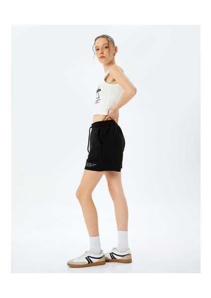 Slogan Baskılı Beli Bağcıklı Cep Detaylı Mini Şort