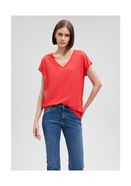 V Yaka Kırmızı Basic Tişört 1600961-71083