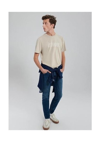M0611956-82393 Açık Bej Erkek Regular Istanbul T-Shirt fırsatları