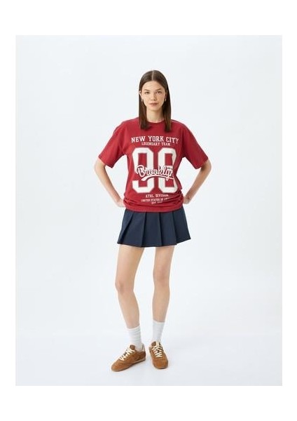 Kolej Baskılı Bisiklet Yaka Kısa Kollu Rahat Kalıp T-Shirt