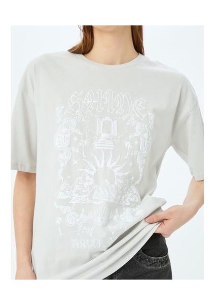 Baskılı Rahat Kalıp Kısa Kollu Bisiklet Yaka Tişört