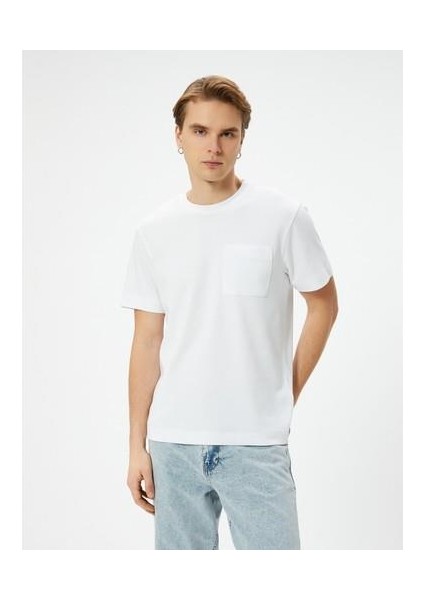 Basic Tişört Cep Detaylı Kısa Kollu Bisiklet Yaka