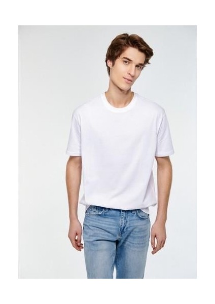 Beyaz Basic Tişört 066249-620