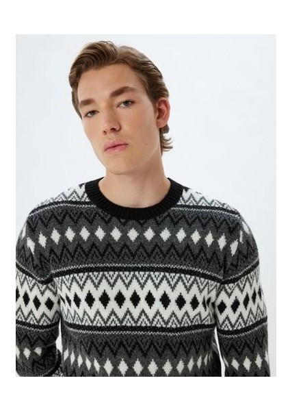 Triko Kazak Bisiklet Yaka Desenli Uzun Kollu