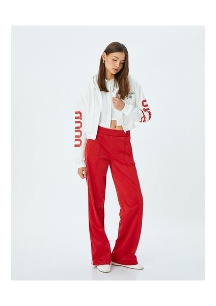 Arkası Baskılı Kapüşonlu Fermuarlı Cepli Sweatshirt