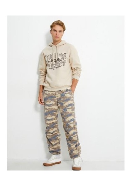 Kapşonlu Sweatshirt İşleme Detaylı Uzun Kollu