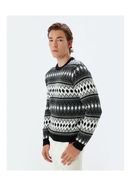 Triko Kazak Bisiklet Yaka Desenli Uzun Kollu