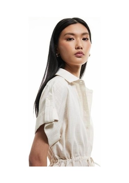 Viskon Keten Karışımlı Beli Bağlamalı Kısa Kollu Gömlek