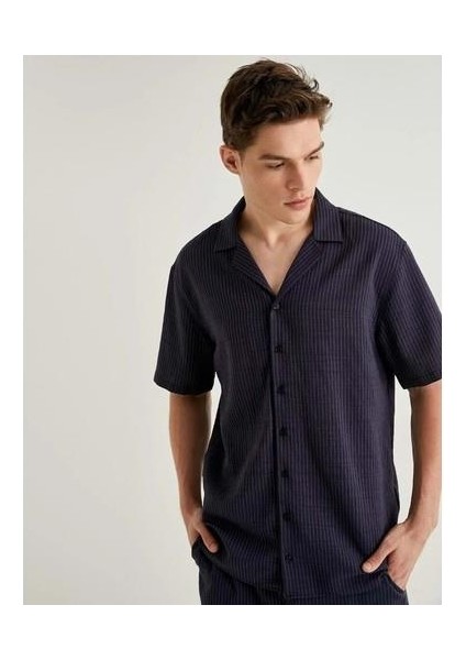 Kısa Kollu Gömlek Devrik Yaka Düğmeli - Koton - 4SAM60055HW - Lacivert Çizgili - S fırsatları