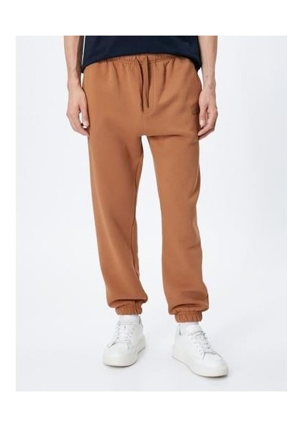 Jogger Eşofman Altı Beli Bağcıklı Cep Detaylı İşlemeli