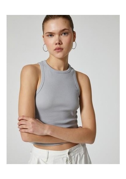 Basic Halter Yaka Atlet Ribanalı Pamuklu