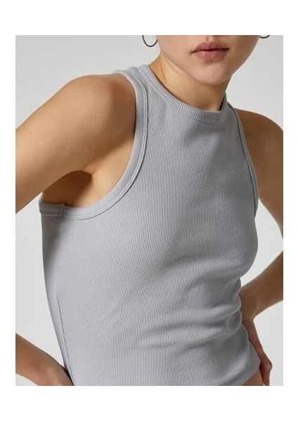 Basic Halter Yaka Atlet Ribanalı Pamuklu