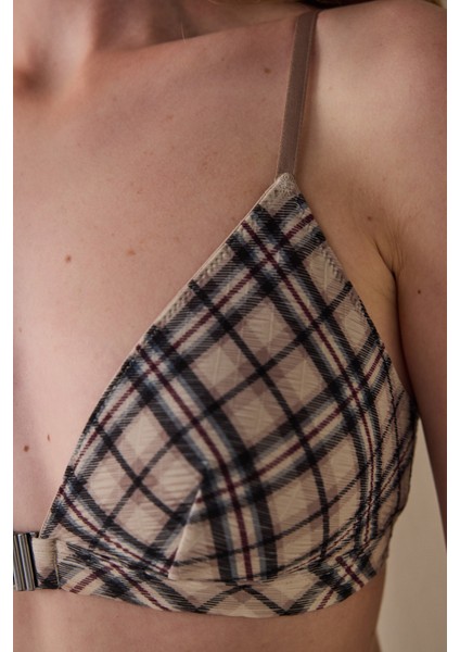 Önden Açılan Balensiz Desteksiz Üçgen Sütyen indirimleri