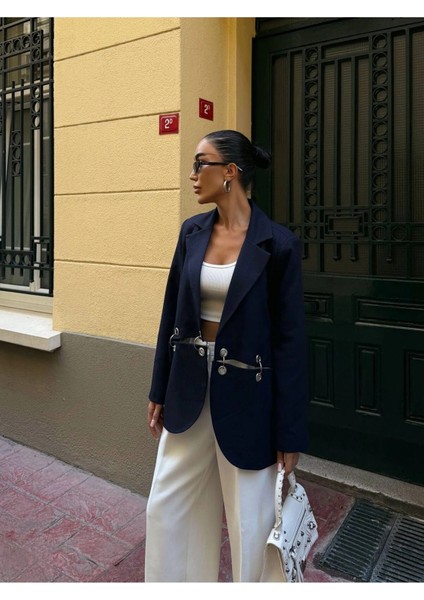 Kadın Çengel Detaylı Blazer Ceket