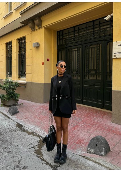 Kadın Çengel Detaylı Blazer Ceket