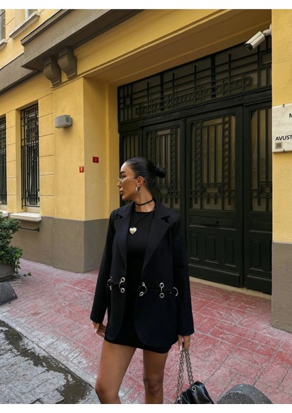 Kadın Çengel Detaylı Blazer Ceket