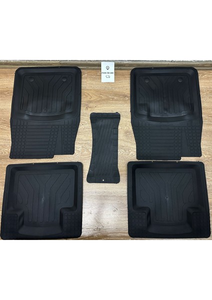 Havuzlu Paspas 4d Oto Paspas Takımı 5 Parça - Universal Her Araca Uygun modelleri