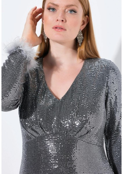 Kadın Büyük Beden Gri, V Yaka Pullu Abiye Elbise 65N39119 fırsatları