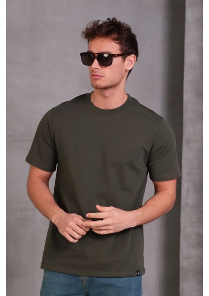 Erkek Relax Fit Bisiklet Yaka %100 Pamuk Rahat Kesim Basic Tişört