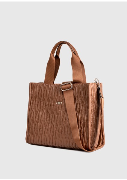 Suni Deri Kolon Saplı Fermuarlı Nikel Aksesuarlı El Çantası fiyatları